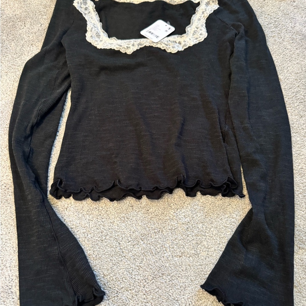 Free People Light Lace-Trim Black Long-Sleeve Women's Top - Picture 2 of 4